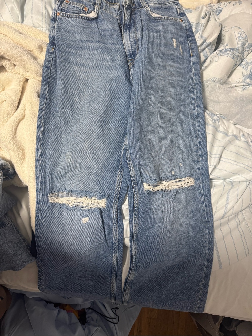 Zara Light Blue Washed Denim Jeans